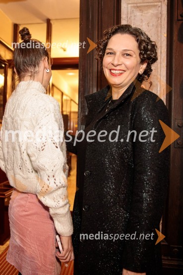  Gaja Kryštufek Gostiša, poslovna sekretarka, Prešernovo Gledališče KranjZaprta študija. »New Constructive Ethics«, premiera v Prešernovem gledališču Kranj