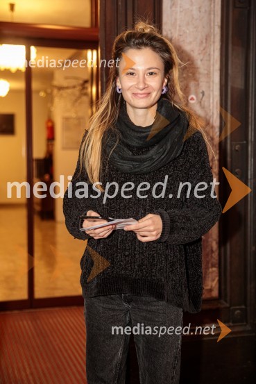  Nina Rajić Kranjac, režiserkaZaprta študija. »New Constructive Ethics«, premiera v Prešernovem gledališču Kranj