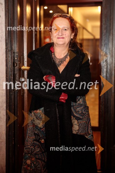  Marinka Poštrak, dramaturginja, Prešernovo gledališče KranjZaprta študija. »New Constructive Ethics«, premiera v Prešernovem gledališču Kranj