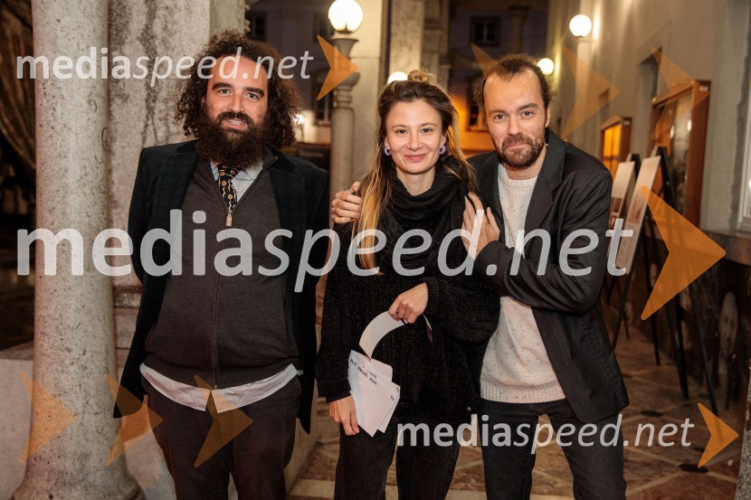   Jure Novak, režiser, direktor, Prešernovo gledališče Kranj;  Nina Rajić Kranjac, režiserka;  Blaž Šef, igralecZaprta študija. »New Constructive Ethics«, premiera v Prešernovem gledališču Kranj