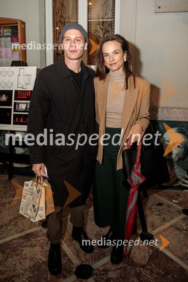  Timon Šturbej, igralec;  Tina Vrbnjak, igralkaZaprta študija. »New Constructive Ethics«, premiera v Prešernovem gledališču Kranj