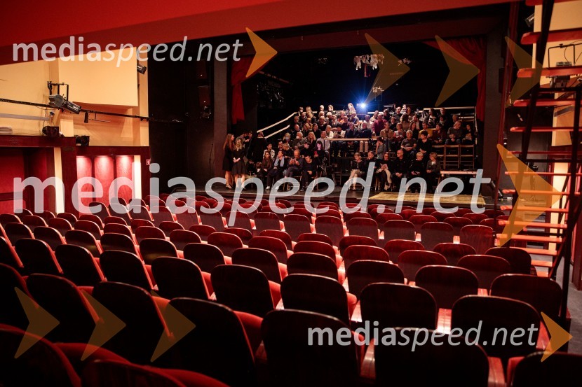 Zaprta študija. »New Constructive Ethics«, premiera v Prešernovem gledališču Kranj