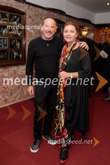  Ciril Roblek, inspicient PGK;  Vesna  Jevnikar, igralkaZaprta študija. »New Constructive Ethics«, premiera v Prešernovem gledališču Kranj