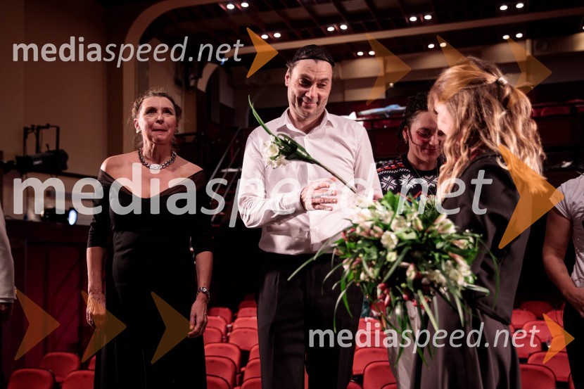  Darja Reichman, igralka;  Branko Jordan, igralec;  ... Zaprta študija. »New Constructive Ethics«, premiera v Prešernovem gledališču Kranj