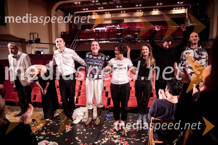  Borut  Veselko, igralec;  Darja Reichman, igralka;  Branko Jordan, igralec;  Tamara Avguštin, igralka;  Doroteja Nadrah, igralka;  Nina Rajić Kranjac, režiserka;  Tibor Hrs Pandur, dramaturg;  Borut Bučinel, oblikovalec svetlobeZaprta študija. »New Constructive Ethics«, premiera v Prešernovem gledališču Kranj