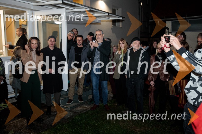 Zaprta študija. »New Constructive Ethics«, premiera v Prešernovem gledališču Kranj