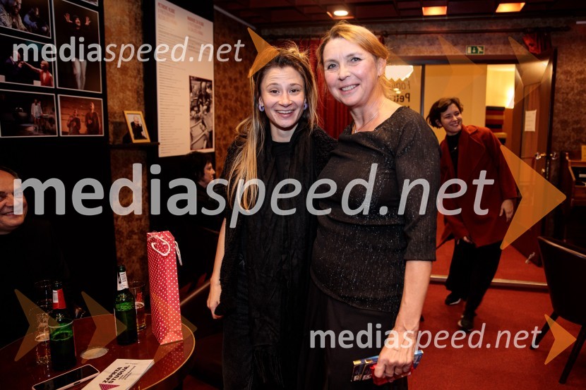  Nina Rajić Kranjac, režiserka;  Darja Reichman, igralkaZaprta študija. »New Constructive Ethics«, premiera v Prešernovem gledališču Kranj