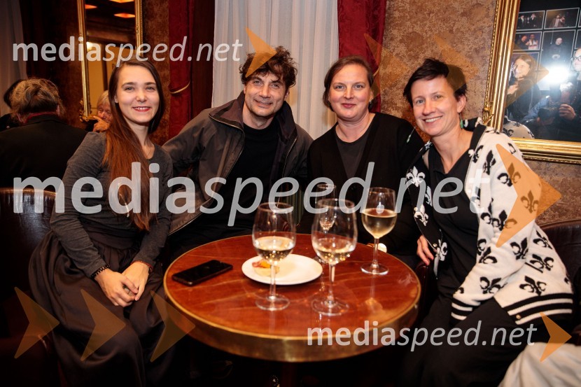  ... ;  Branko Jordan, igralec;  ... ;  ... Zaprta študija. »New Constructive Ethics«, premiera v Prešernovem gledališču Kranj