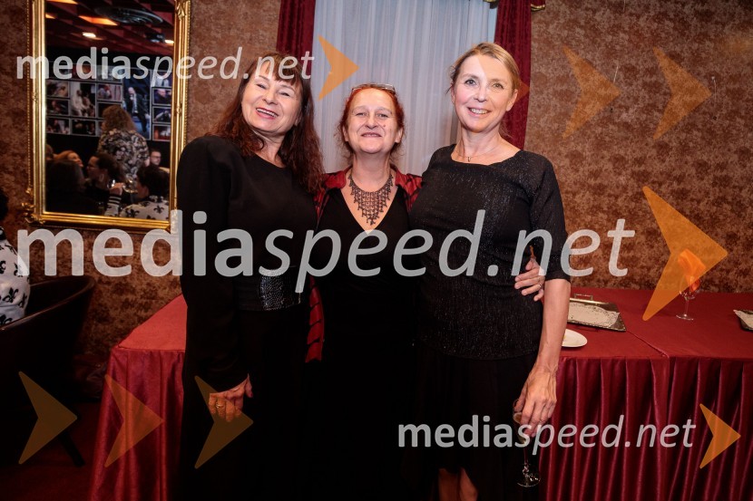  Violeta Tomić, igralka, bivša poslanka DZ;  Marinka Poštrak, dramaturginja, Prešernovo gledališče Kranj;  Darja Reichman, igralkaZaprta študija. »New Constructive Ethics«, premiera v Prešernovem gledališču Kranj