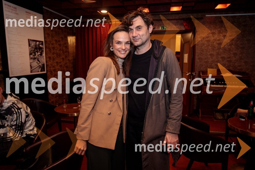  Tina Vrbnjak, igralka;  Branko Jordan, igralecZaprta študija. »New Constructive Ethics«, premiera v Prešernovem gledališču Kranj