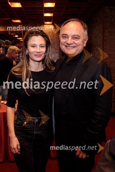  Nina Rajić Kranjac, režiserka;  Branislav Rajić, mestni svetnik MOM, Stranka modernega centraZaprta študija. »New Constructive Ethics«, premiera v Prešernovem gledališču Kranj