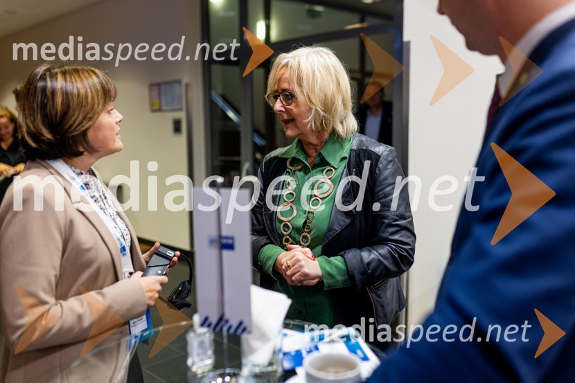  ... ;  Dagmar von Bohnstein , predsednica upravnega odbora Slovensko-nemške gospodarske zbornice Nemški forum 2022 Poslovna konferenca Slovensko-nemške gospodarske zbornice