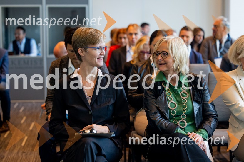  Eva-Ricarda Willems, namestnica veleposlanice Zvezne republike Nemčije v Sloveniji;  Dagmar von Bohnstein , predsednica upravnega odbora Slovensko-nemške gospodarske zbornice Nemški forum 2022 Poslovna konferenca Slovensko-nemške gospodarske zbornice