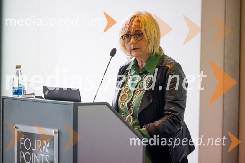  Dagmar von Bohnstein , predsednica upravnega odbora Slovensko-nemške gospodarske zbornice Nemški forum 2022 Poslovna konferenca Slovensko-nemške gospodarske zbornice