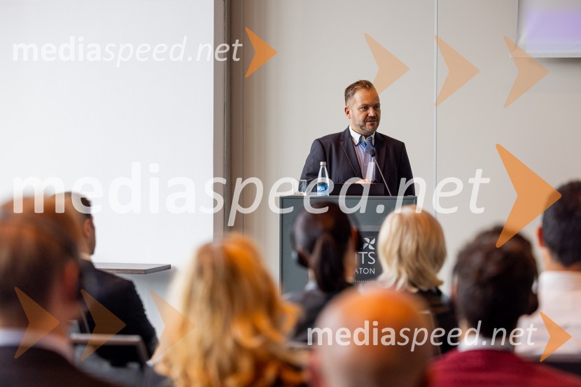  Olaf Holzgrefe, vodja za mednarodne zadeve, Nemško združenje za materialno gospodarstvo, nabavo in logistiko (BME)   Nemški forum 2022 Poslovna konferenca Slovensko-nemške gospodarske zbornice