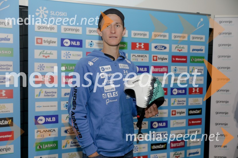  Peter  Prevc, smučarski skakalecSmučarski skakalci in skakalke v prihajajočo sezono z novimi čeladami