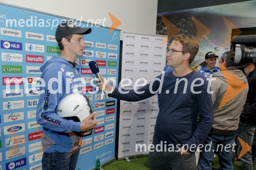  Peter  Prevc, smučarski skakalec;  ... Smučarski skakalci in skakalke v prihajajočo sezono z novimi čeladami