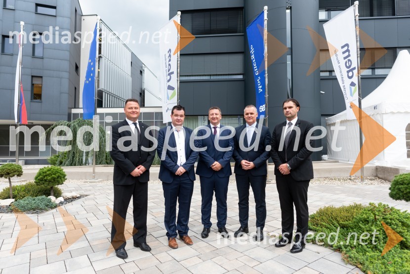 dr. Aleksander Brunčko, generalni direktor, DEM;  ... ; dr. Viktor Vračar, generalni direktor HSE; mag. Bojan Kumer, minister za infrastrukturo; mag. Damjan Seme, direktor, Dravske elektrarne MariborSlavnostni dogodek ob 70. obletnici družbe Dravske elektrarne Maribor