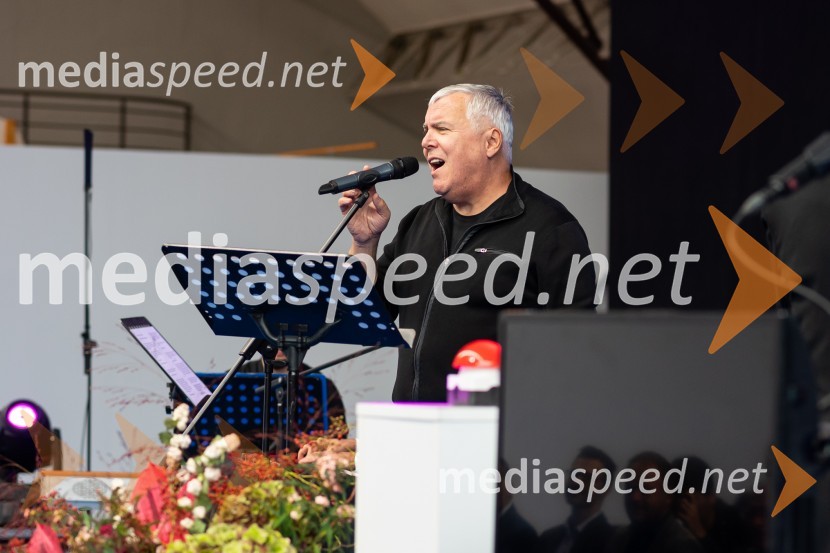  Zoran Predin, glasbenikSlavnostni dogodek ob 70. obletnici družbe Dravske elektrarne Maribor