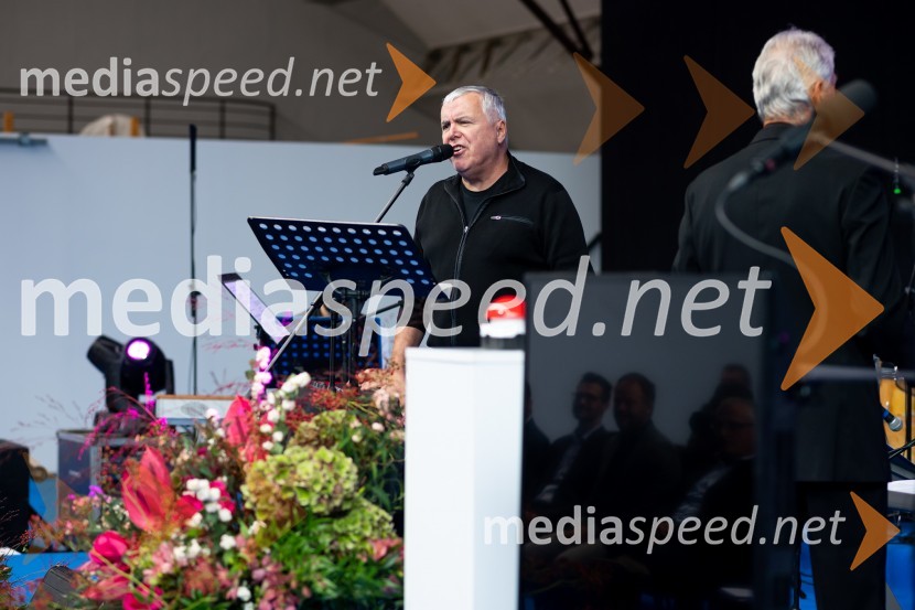  Zoran Predin, glasbenikSlavnostni dogodek ob 70. obletnici družbe Dravske elektrarne Maribor