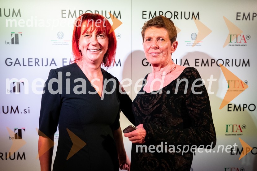  Jerneja  Kamnikar, ustanoviteljica in direktorica Vivo Catering;  Helena Draškovič, direktorica Magistrat international d.o.o.Jesenska modna revija Emporium