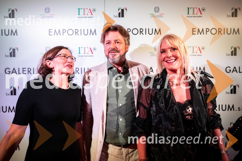  Jožica Brcar, komercialna direktorica Magistrat International;  ... ;  ... Jesenska modna revija Emporium