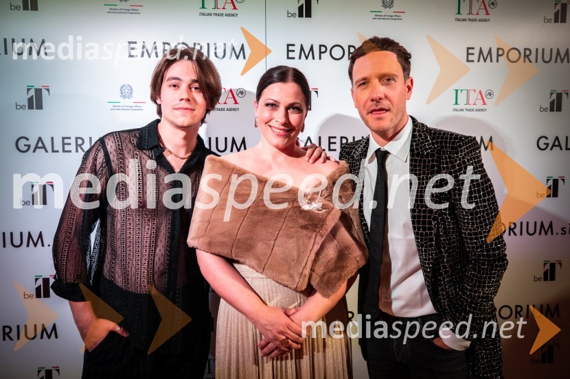  Bojan Cvjetićanin, Joker Out;  Nuška Drašček, pevka;  Klemen Slakonja, igralec, komik in TV voditeljJesenska modna revija Emporium