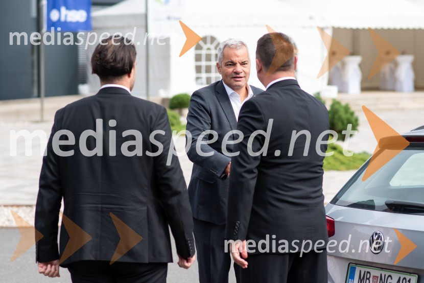 mag. Damjan Seme, direktor, Dravske elektrarne Maribor;  Aleksander Saša Arsenovič, župan, Mestna občina Maribor; dr. Aleksander Brunčko, Generalni direktor, DEMSlavnostni dogodek ob 70. obletnici družbe Dravske elektrarne Maribor