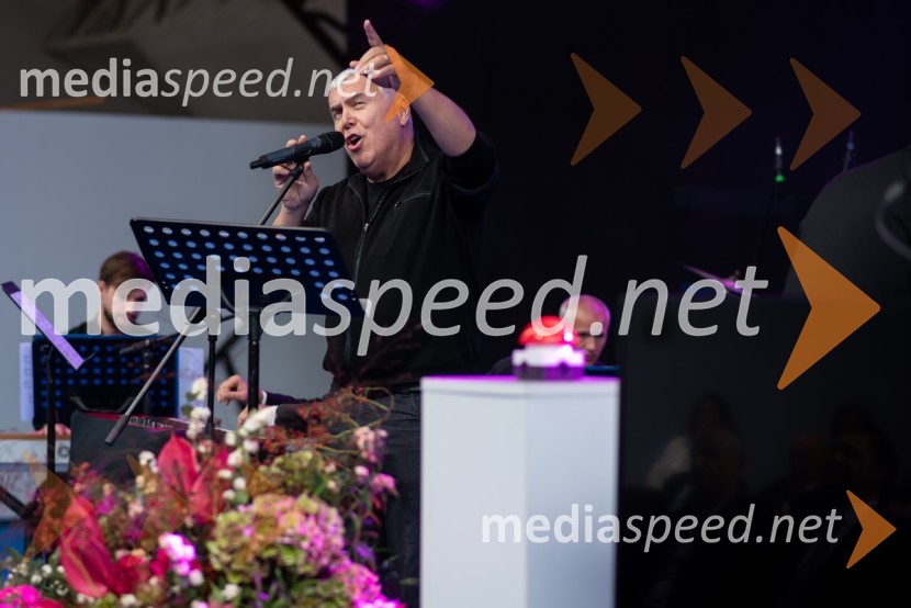  Zoran Predin, glasbenikSlavnostni dogodek ob 70. obletnici družbe Dravske elektrarne Maribor