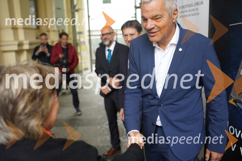  Elisa Ferreira, Evropska komisarka za kohezijo in reforme;  Aleksander Saša Arsenovič, župan, Mestna občina MariborObisk evropske komisarke Elise Ferreira na Univerzi v Mariboru