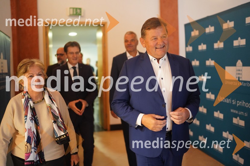  Elisa Ferreira, Evropska komisarka za kohezijo in reforme; dr. Aleksander Jevšek, minister brez rasorja, pristojen za razvoj in evropsko kohezijsko politikoObisk evropske komisarke Elise Ferreira na Univerzi v Mariboru