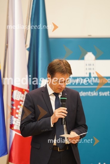 prof. dr. Zdravko Kačič, rektor Univerze v MariboruObisk evropske komisarke Elise Ferreira na Univerzi v Mariboru