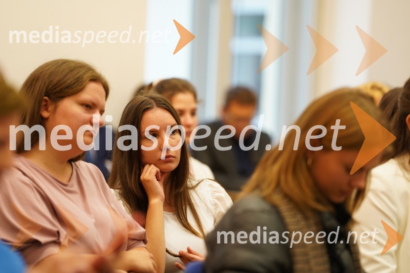 Obisk evropske komisarke Elise Ferreira na Univerzi v Mariboru