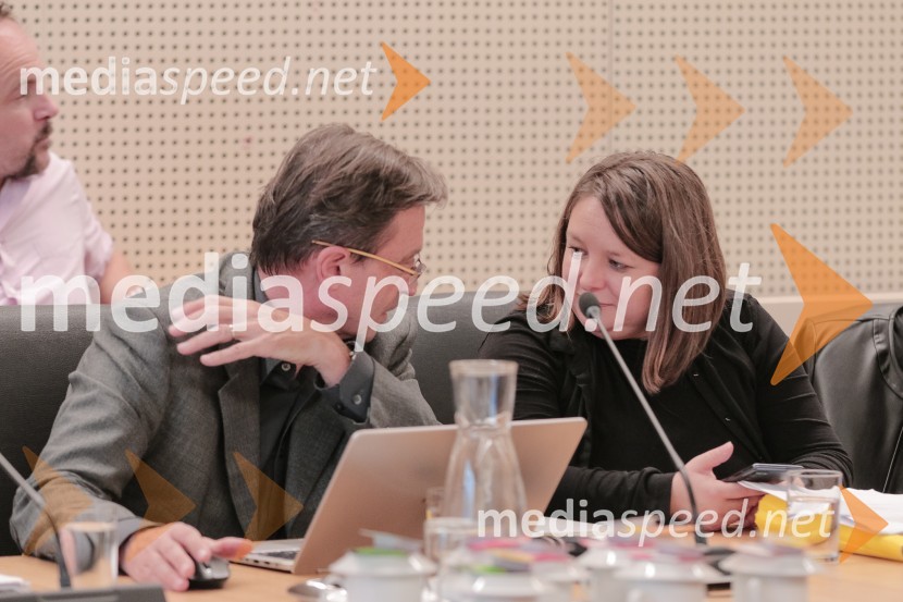 Nadaljevanje (krovnih) pogajanj s sindikati javnega sektorja