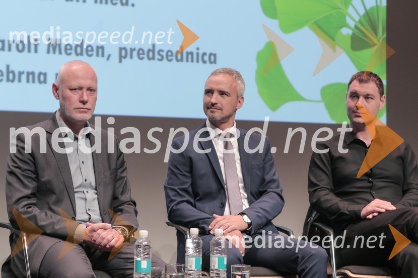 dr. Milan Brglez, nekdanji predsednik Državnega zbora Republike Slovenije, kandidat na predsedniških volitvah 2022;  Janez Cigler Kralj, nekdanji minister za delo, družino, socialne zadeve in enake možnosti, kandidat na predsedniških volitvah 2022;  Miha Kordiš, poslanec Združene levice,  kandidat na predsedniških volitvah 2022Soočenje predsedniških kandidatov v okviru Festivala za tretje življenjsko obdobje