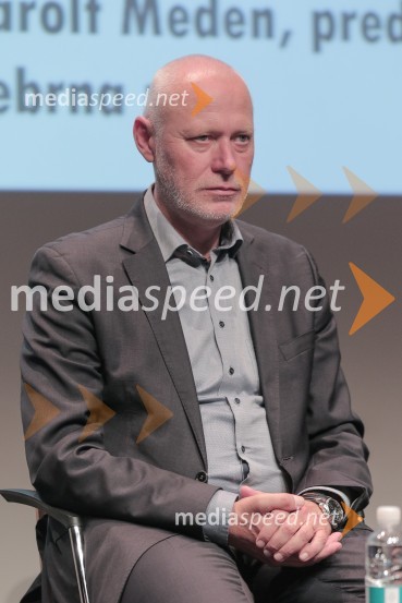 dr. Milan Brglez, nekdanji predsednik Državnega zbora Republike Slovenije, kandidat na predsedniških volitvah 2022Soočenje predsedniških kandidatov v okviru Festivala za tretje življenjsko obdobje