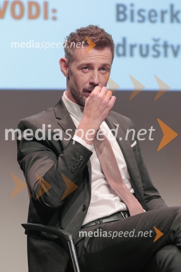  Gregor Bezenšek, glasbenik, Soulgreg artist, društvo Viljem Julijan, kandidat na predsedniških volitvah 2022Soočenje predsedniških kandidatov v okviru Festivala za tretje življenjsko obdobje