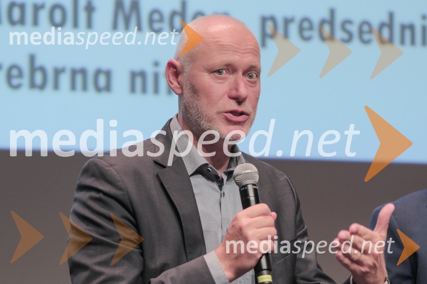 dr. Milan Brglez, nekdanji predsednik Državnega zbora Republike Slovenije, kandidat na predsedniških volitvah 2022Soočenje predsedniških kandidatov v okviru Festivala za tretje življenjsko obdobje