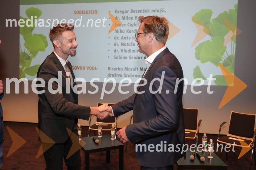  Gregor Bezenšek, glasbenik, Soulgreg artist, društvo Viljem Julijan, kandidat na predsedniških volitvah 2022; dr. Vladimir Prebilič, poslanec SDS, kandidat na predsedniških volitvah 2022Soočenje predsedniških kandidatov v okviru Festivala za tretje življenjsko obdobje