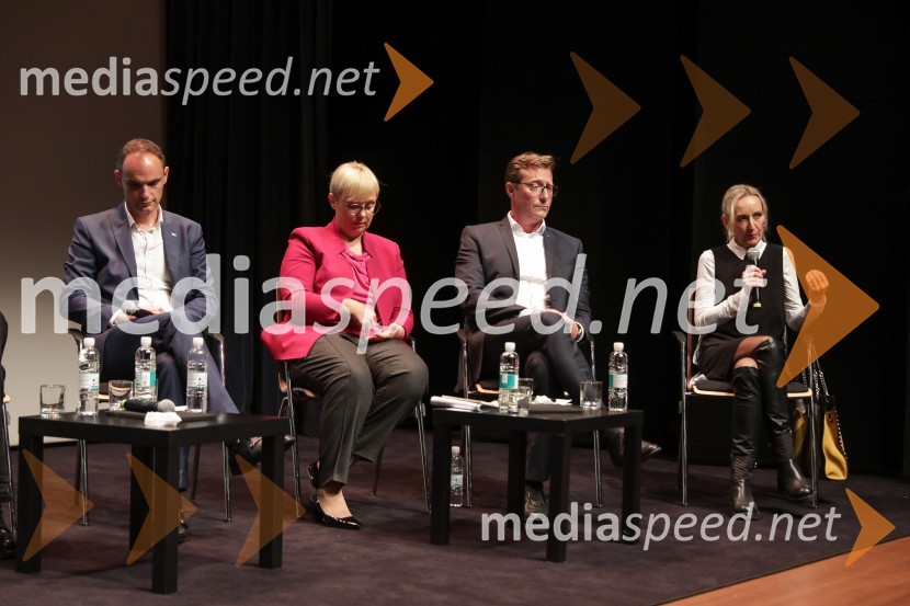  Anže Logar, poslanec SDS, predsednik Ljubljanskega odbora SDS, kandidat na predsedniških volitvah 2022;  Nataša Pirc Musar, partnerica, direktorica in odvetnica, Pirc Musar odvetniška družba, kandidatka na predsedniških volitvah 2022; dr. Vladimir Prebilič, poslanec SDS, kandidat na predsedniških volitvah 2022;  Sabina Senčar, ginekologinja, kandidatka na predsedniških volitvah 2022Soočenje predsedniških kandidatov v okviru Festivala za tretje življenjsko obdobje