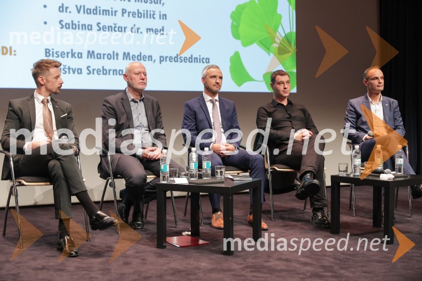  Gregor Bezenšek, glasbenik, Soulgreg artist, društvo Viljem Julijan, kandidat na predsedniških volitvah 2022; dr. Milan Brglez, nekdanji predsednik Državnega zbora Republike Slovenije, kandidat na predsedniških volitvah 2022;  Janez Cigler Kralj, nekdanji minister za delo, družino, socialne zadeve in enake možnosti, kandidat na predsedniških volitvah 2022;  Miha Kordiš, poslanec Združene levice,  kandidat na predsedniških volitvah 2022;  Anže Logar, poslanec SDS, predsednik Ljubljanskega odbora SDS, kandidat na predsedniških volitvah 2022Soočenje predsedniških kandidatov v okviru Festivala za tretje življenjsko obdobje