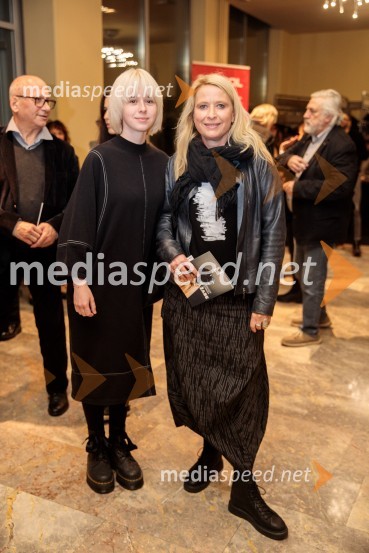  Lola Doma;  Tatjana Doma, dramaturginja SLG CeljeŽabe, premiera poetične drame