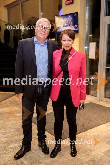  Jani Sever, filmski producent;  Kristina Sever, vodja kabineta, Ministrstvo za infrastrukturoŽabe, premiera poetične drame