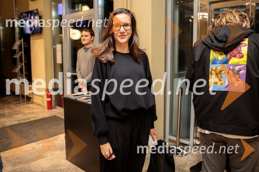 Žabe, premiera poetične drame