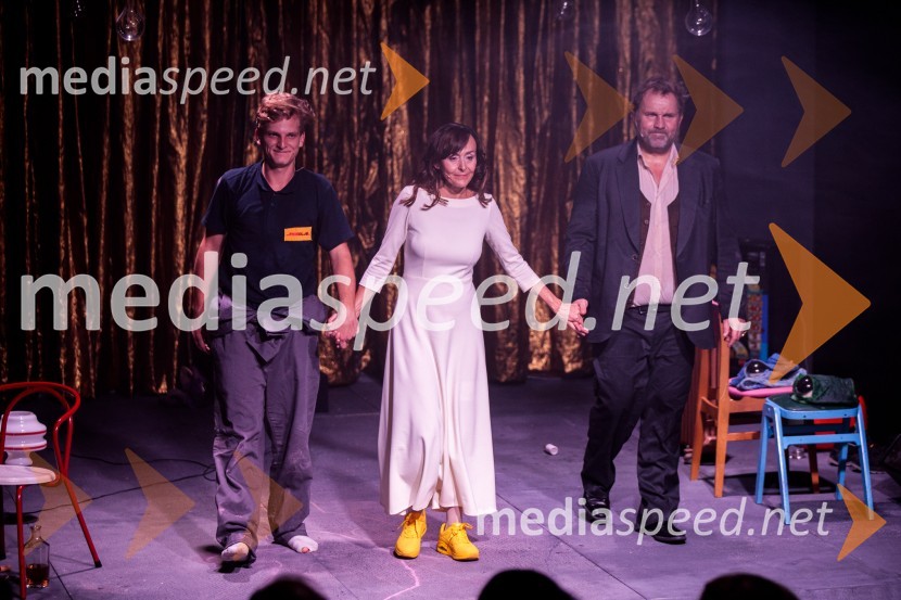  Matevž Sluga, AGRFT;  Mirjam Korbar, igralka;  Lotos Vincenc Šparovec, igralecŽabe, premiera poetične drame