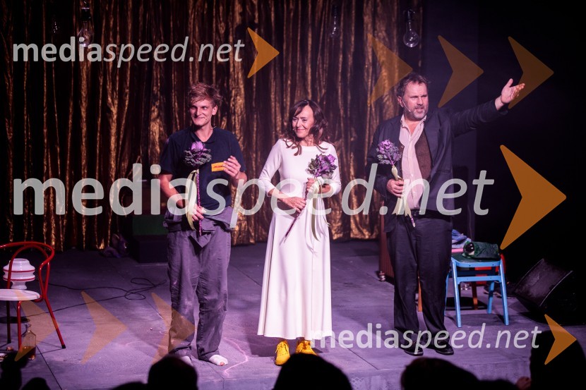  Matevž Sluga, AGRFT;  Mirjam Korbar, igralka;  Lotos Vincenc Šparovec, igralecŽabe, premiera poetične drame