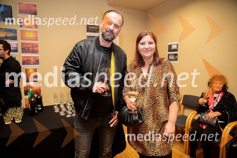  Uroš Fürst, igralec;  Teja Pelko, novinarka, Svet24Žabe, premiera poetične drame