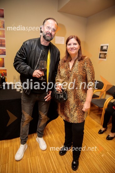  Uroš Fürst, igralec;  Teja Pelko, novinarka, Svet24Žabe, premiera poetične drame