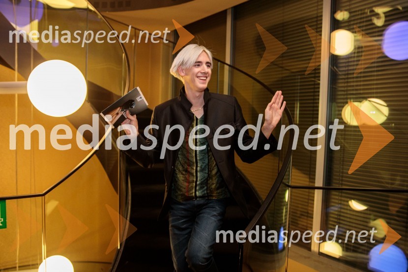  Tilen Oblak, asistent dramaturginjeŽabe, premiera poetične drame