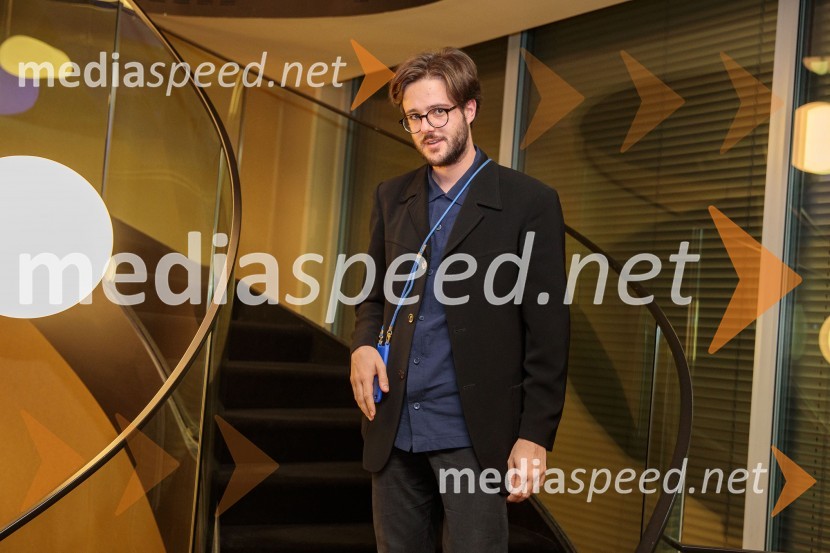  Jan Krmelj, režiserŽabe, premiera poetične drame